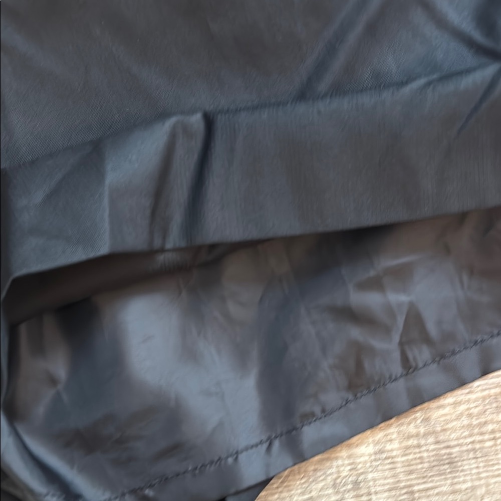 Classic Black Women's Skirt - Picture 12 of 12